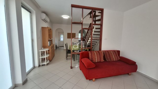 Kiadó ikerház, albérlet, Szegeden, Szentháromság utcában