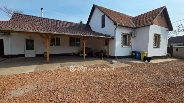 Eladó családi ház, Kabán 62 M Ft, 2 szobás