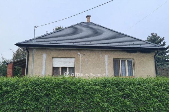 Eladó családi ház, Ócsán 79.9 M Ft, 3 szobás