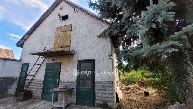 Eladó családi ház, Jászberényben 108 M Ft, 2 szobás