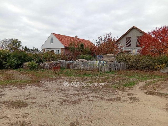 Eladó telek, Érden 37 M Ft / költözzbe.hu