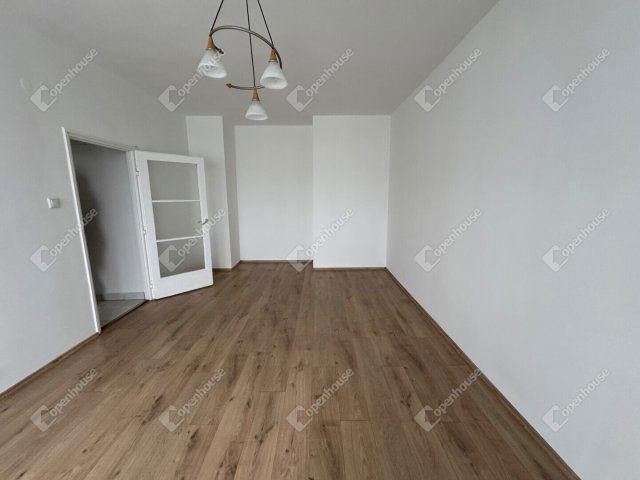 Eladó téglalakás, Zalaegerszegen 24.9 M Ft, 2 szobás