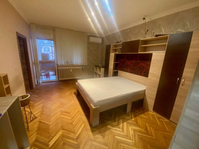 Eladó téglalakás, Nyíregyházán 39.25 M Ft, 2 szobás