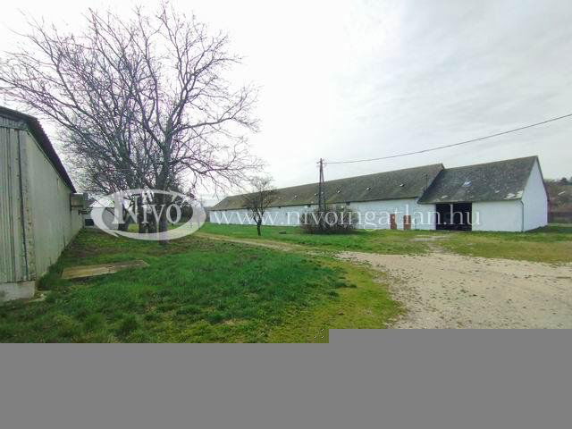 Eladó ipari ingatlan, Veszprémben 513 M Ft / költözzbe.hu