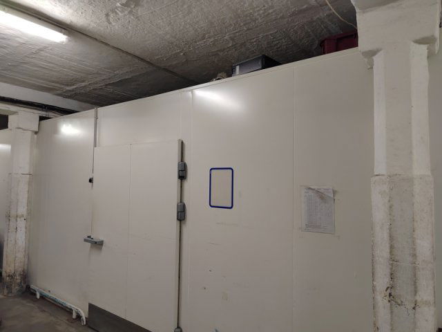 Eladó ipari ingatlan, Békéscsabán 350 M Ft