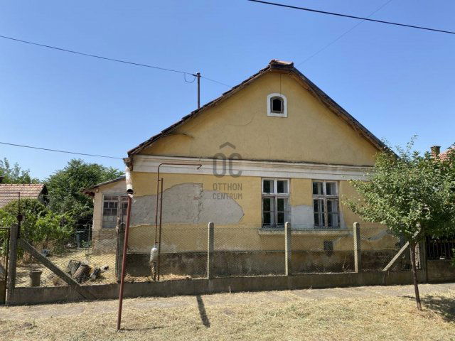 Eladó családi ház, Abonyban 17.5 M Ft, 3 szobás