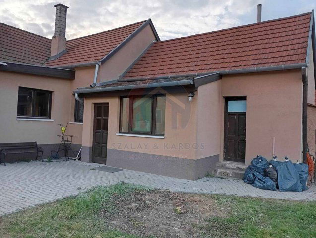 Eladó családi ház, Nagycenken 65.9 M Ft, 2+1 szobás