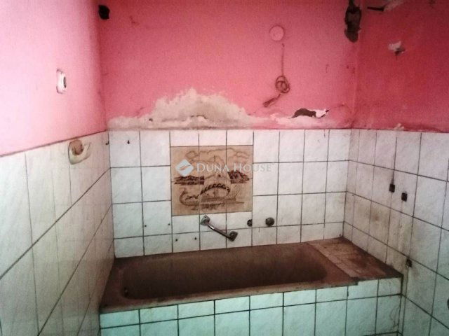 Eladó családi ház, Gyömrőn 26.4 M Ft, 3 szobás