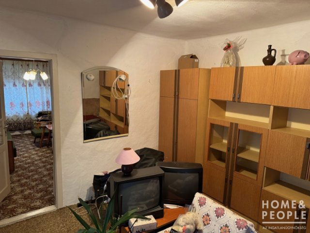 Eladó családi ház, Sándorfalván 52 M Ft, 4 szobás