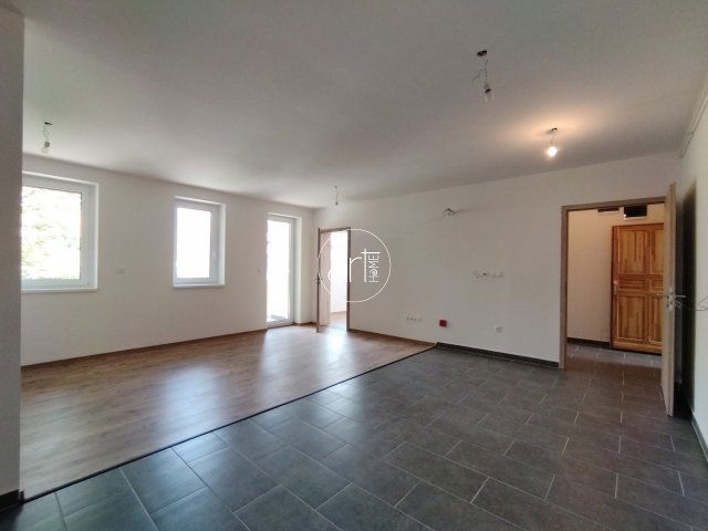 Kiadó téglalakás, albérlet, Szegeden 265 E Ft / hó, 3 szobás