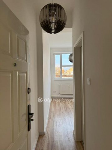 Eladó téglalakás, Budapesten, XXI. kerületben 32.9 M Ft