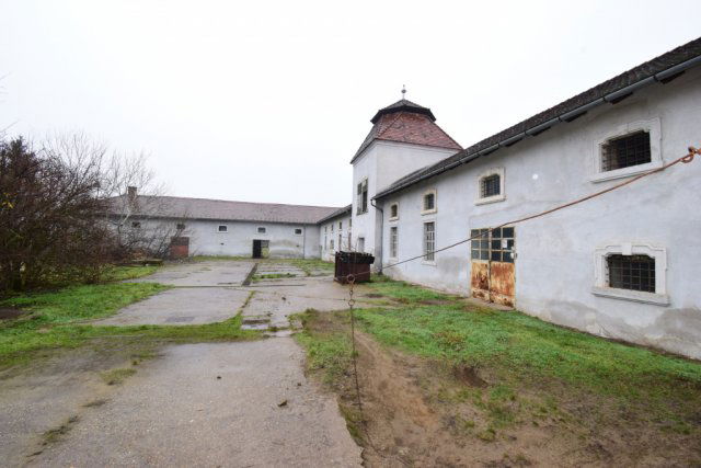 Eladó üzlethelyiség, Gödöllőn, Mátyás Király utcában