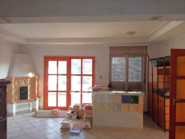 Eladó családi ház, Dombóváron 26 M Ft, 1 szobás