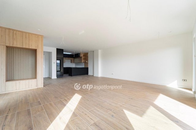 Eladó ikerház, Budapesten, II. kerületben 299.9 M Ft, 4 szobás