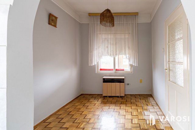 Eladó családi ház, Tárnokon 75 M Ft, 3 szobás