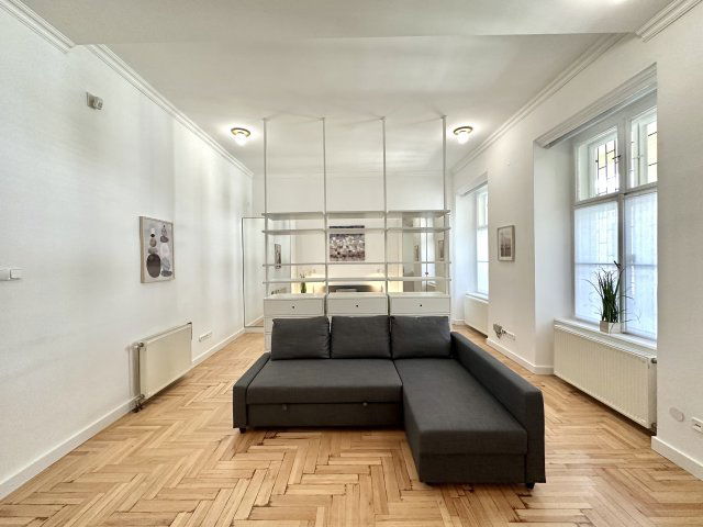 Kiadó téglalakás, albérlet, Budapesten, V. kerületben, 1 szobás