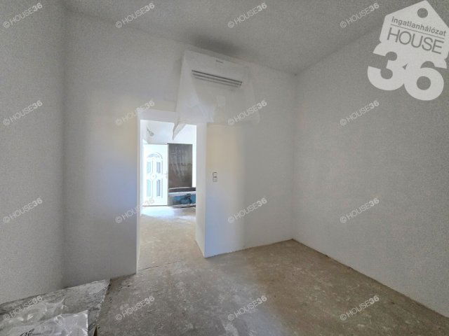 Eladó téglalakás, Nagykőrösön 23.49 M Ft, 2 szobás