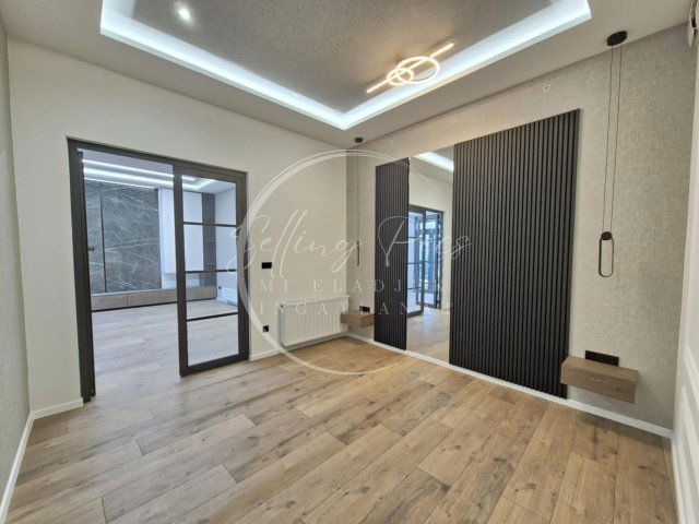 Eladó téglalakás, Pécsett, Búza téren 79.9 M Ft, 2 szobás