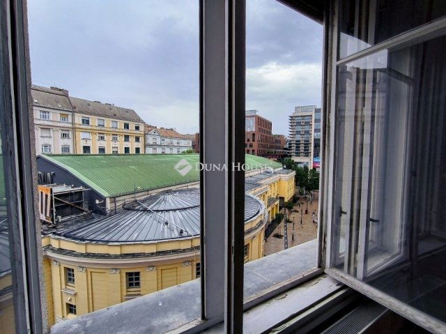 Eladó téglalakás, Budapesten, VIII. kerületben 97 M Ft, 3 szobás