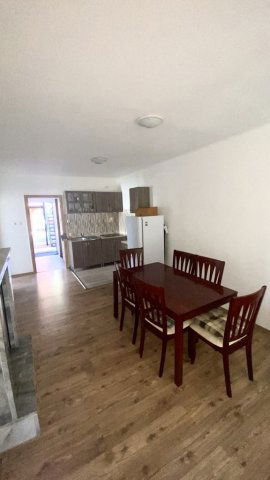 Eladó ikerház, Zamárdiban 135 M Ft, 7 szobás