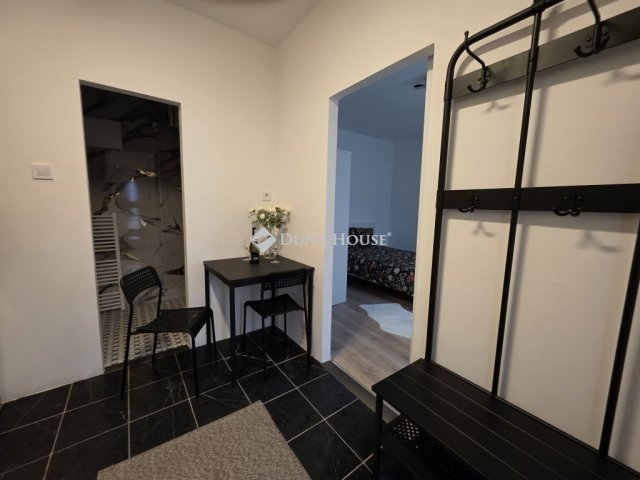 Eladó téglalakás, Budapesten, II. kerületben 44 M Ft, 1 szobás