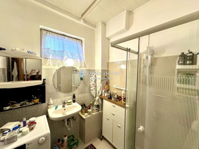 Eladó családi ház, Tahitótfalun 79.5 M Ft, 5 szobás