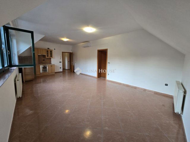 Eladó téglalakás, Veszprémben, Jókai Mór utcában 129 M Ft