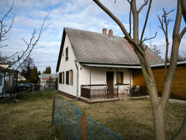 Eladó nyaraló, Balatonmáriafürdőn 42.9 M Ft, 2+1 szobás