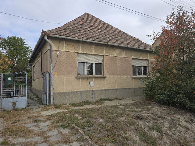 Eladó családi ház, Uszódon 17.99 M Ft, 3 szobás