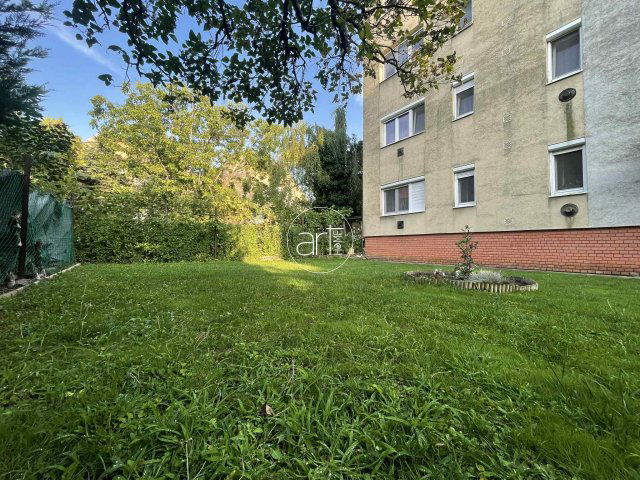 Eladó téglalakás, Szegeden, Kecskeméti utcában 59.9 M Ft