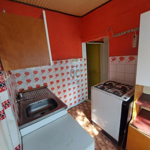 Eladó sorház, Pécsett 9.9 M Ft, 3 szobás / költözzbe.hu
