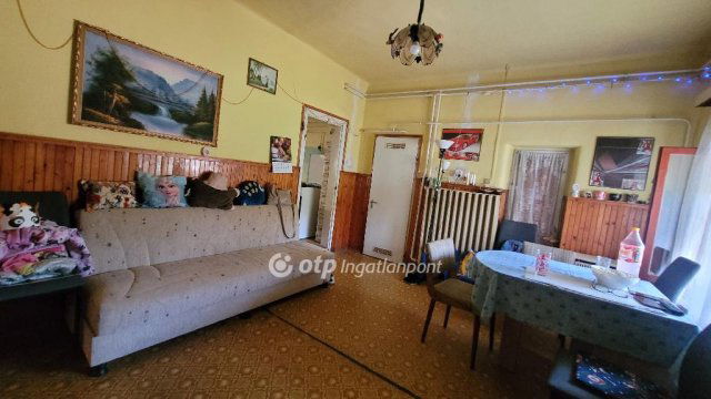Eladó családi ház, Jászalsószentgyörgyon 16.5 M Ft, 2 szobás