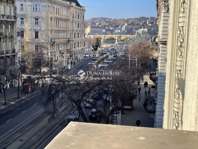 Eladó téglalakás, Budapesten, XIII. kerületben 99 M Ft, 2 szobás