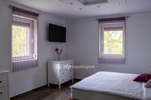 Eladó hotel, Siófokon 315 M Ft / költözzbe.hu