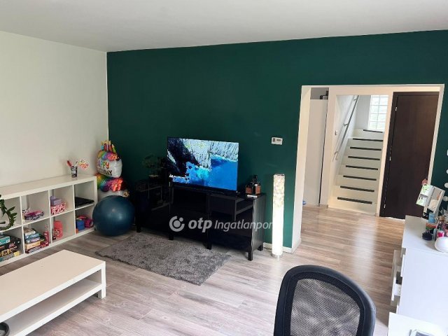 Eladó családi ház, Érden 179 M Ft, 6 szobás