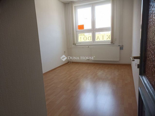 Kiadó iroda, Zalaegerszegen, Ady Endre utcában 55 E Ft / hó