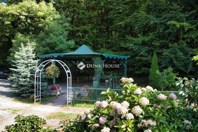 Eladó üzlethelyiség, Pécsett 139 M Ft / költözzbe.hu