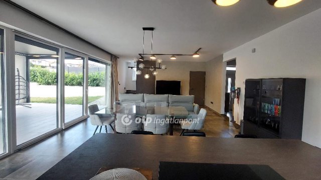 Kiadó ikerház, albérlet, Törökbálinton 850 E Ft / hó