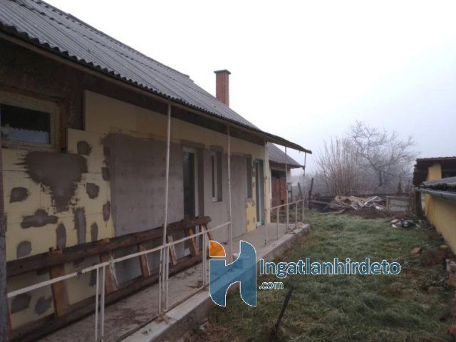 Eladó családi ház, Hatvanban 18.5 M Ft, 4 szobás
