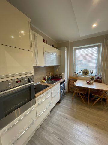 Eladó téglalakás, Nyíregyházán 89 M Ft, 5 szobás