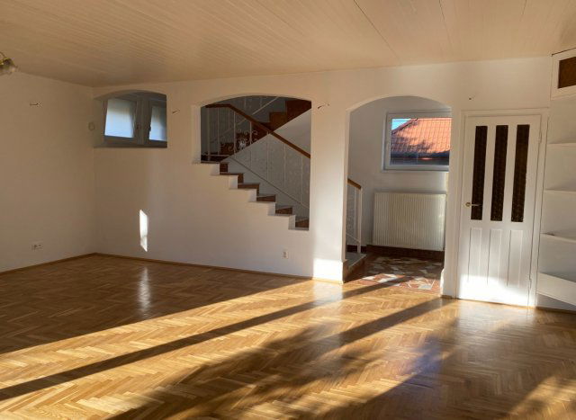 Eladó családi ház, Budapesten, XI. kerületben 354.8 M Ft