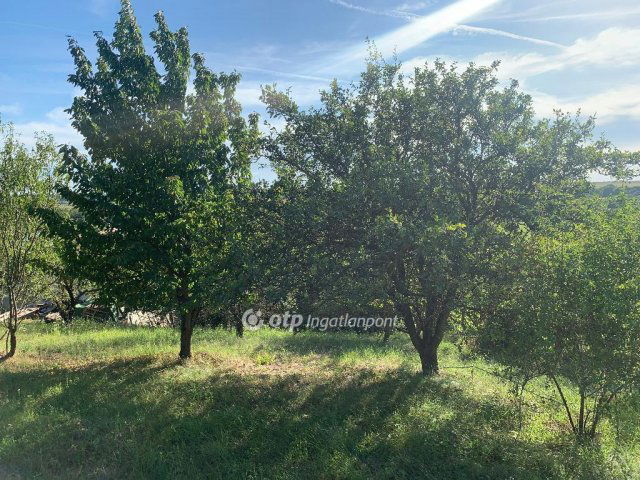 Eladó telek, Gyúrón 10 M Ft / költözzbe.hu