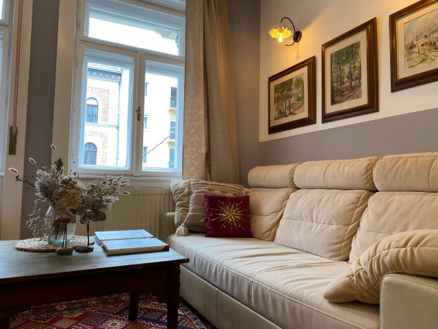 Kiadó téglalakás, albérlet, VII. kerületben, Damjanich utcában