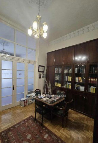 Eladó téglalakás, Budapesten, VI. kerületben 136 M Ft, 3 szobás