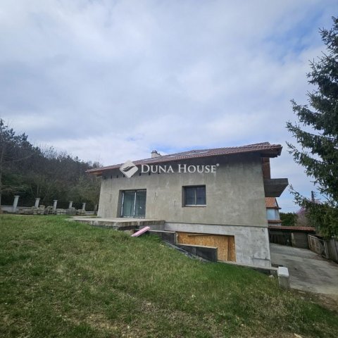 Eladó családi ház, Ürömön 315 M Ft, 5 szobás