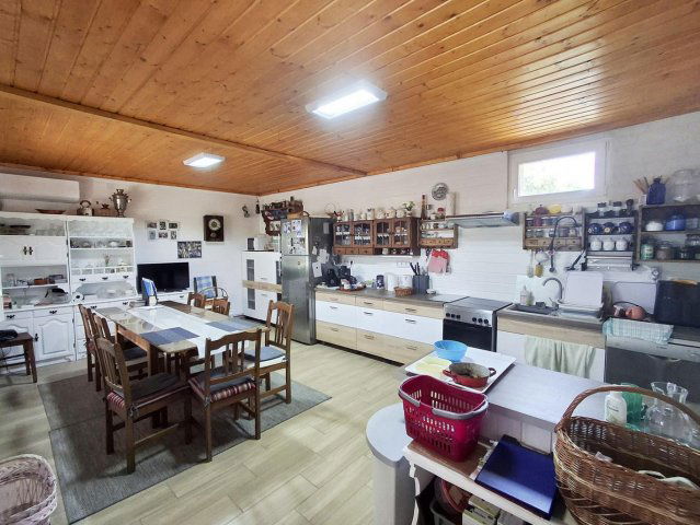 Eladó családi ház, Vértesszőlősön 99 M Ft, 3 szobás