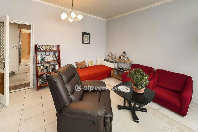Eladó családi ház, Ráckeresztúron 87 M Ft, 5 szobás