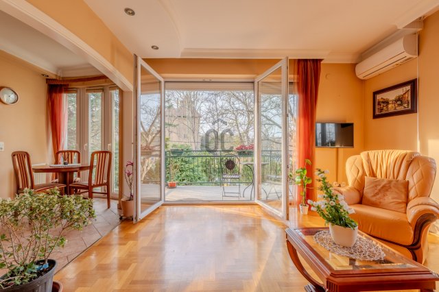 Eladó téglalakás, Budapesten, II. kerületben, Budenz úton