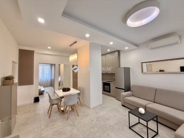 Eladó téglalakás, Pécsett 68.9 M Ft, 2 szobás