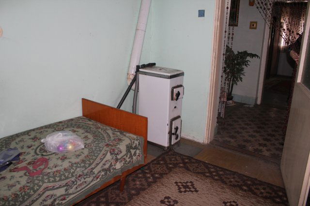 Eladó családi ház, Oslin 18 M Ft, 3 szobás